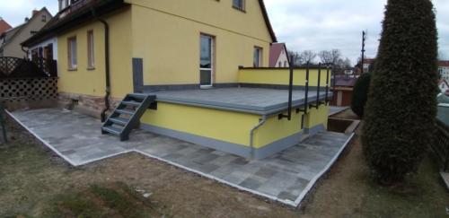 Terrasse in Graniteinfassung  Erneuerung Garagenfassade 1